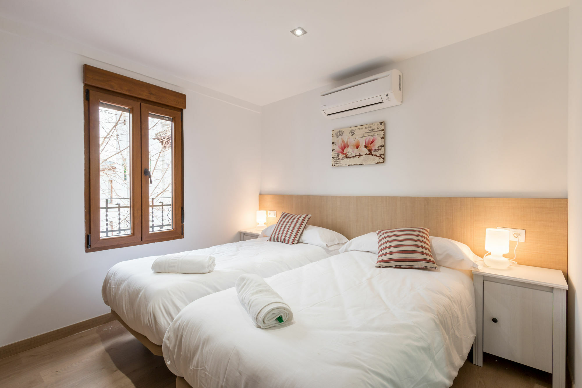 Apartamentos Puerta Nueva Granada Esterno foto